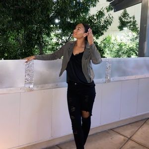 Meet your Posher, Chynna